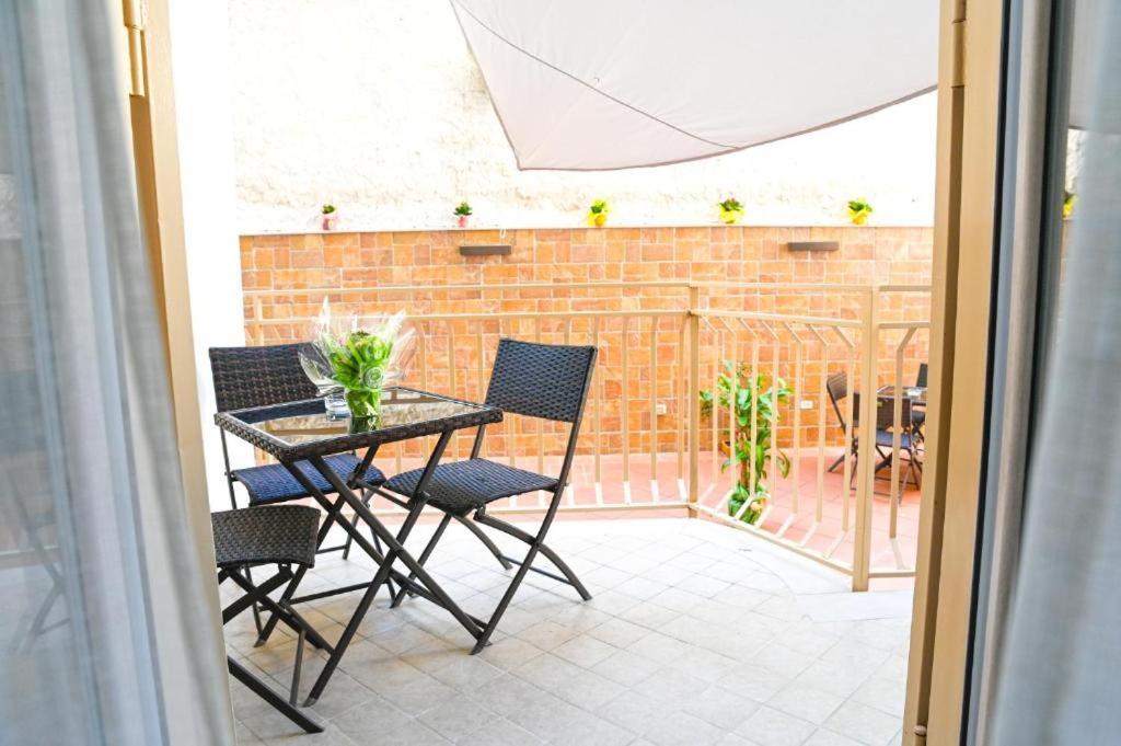 Residenza Suarez Bed & Breakfast Napoli Eksteriør bilde