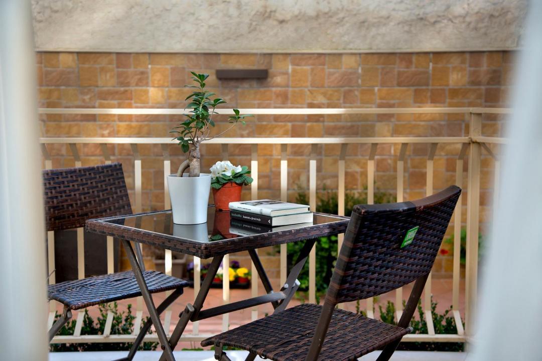 Residenza Suarez Bed & Breakfast Napoli Eksteriør bilde